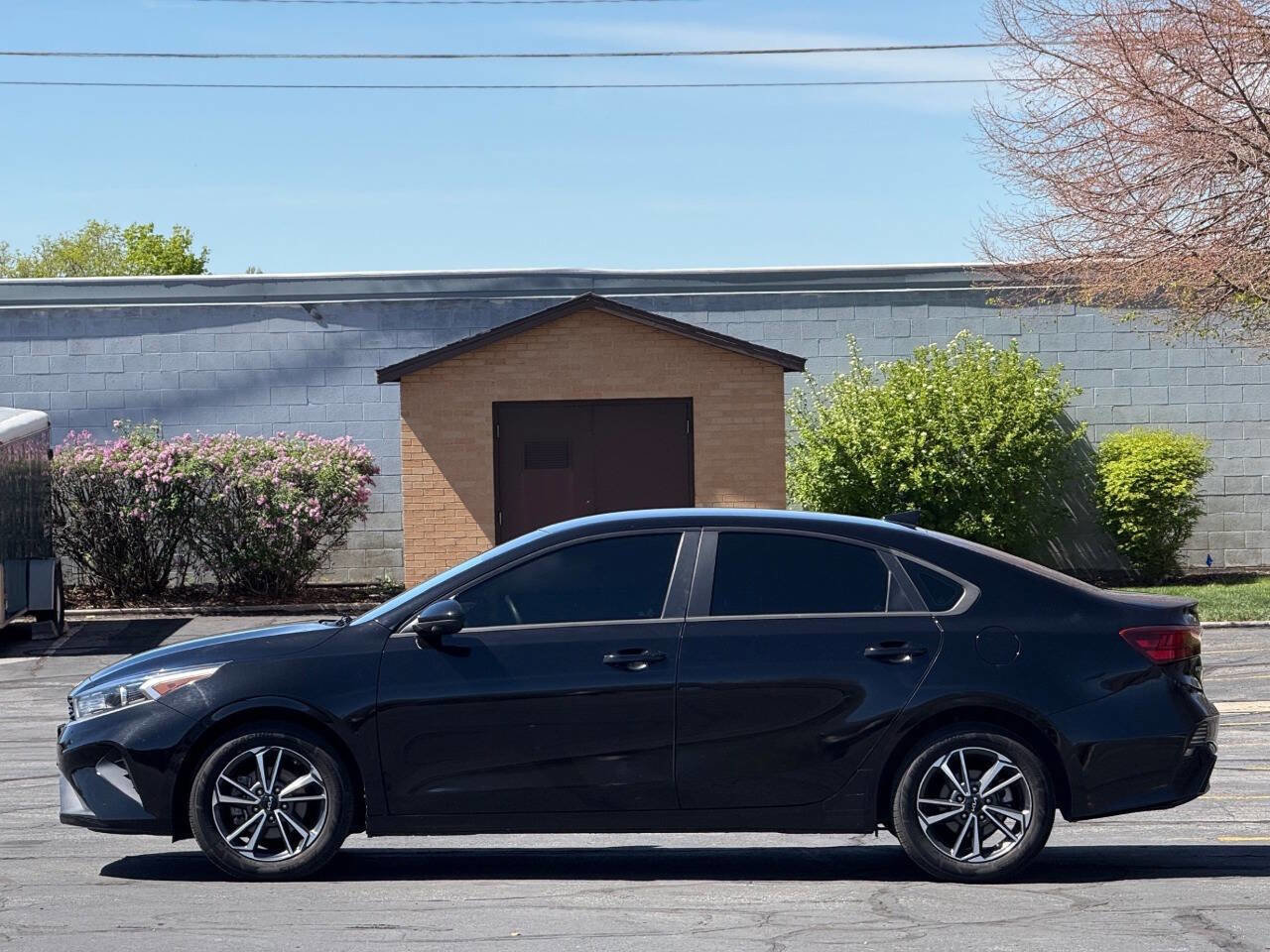 Used 2022 Kia Forte LXS FWD image 8