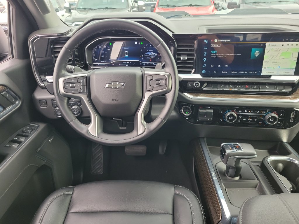 Used 2022 Chevrolet Silverado 1500 LT Trail Boss w/ Convenience Package II AWD/4WD image 12
