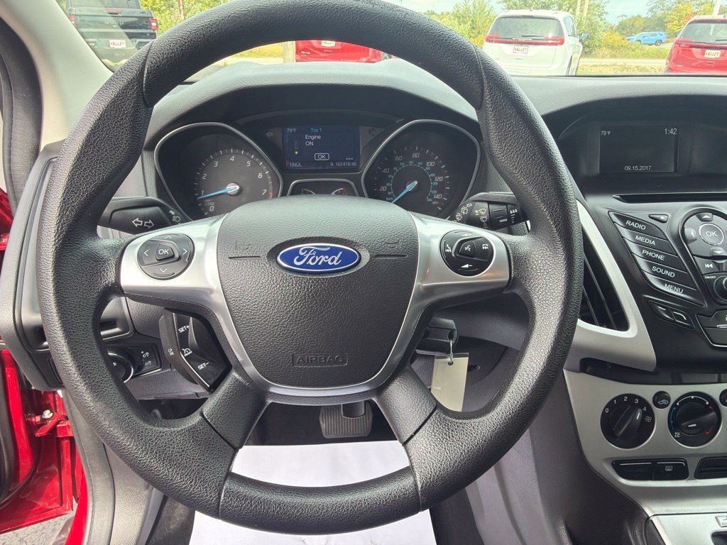 Used 2014 Ford Focus SE FWD image 19
