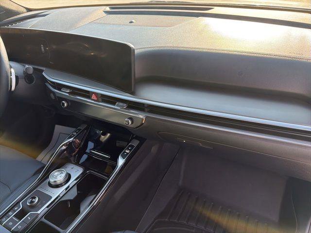 Used 2025 Kia Sorento SX Prestige image 30