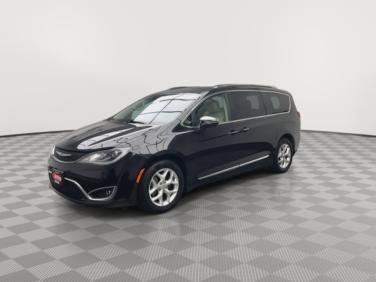 Used 2020 Chrysler Pacifica Limited image 38