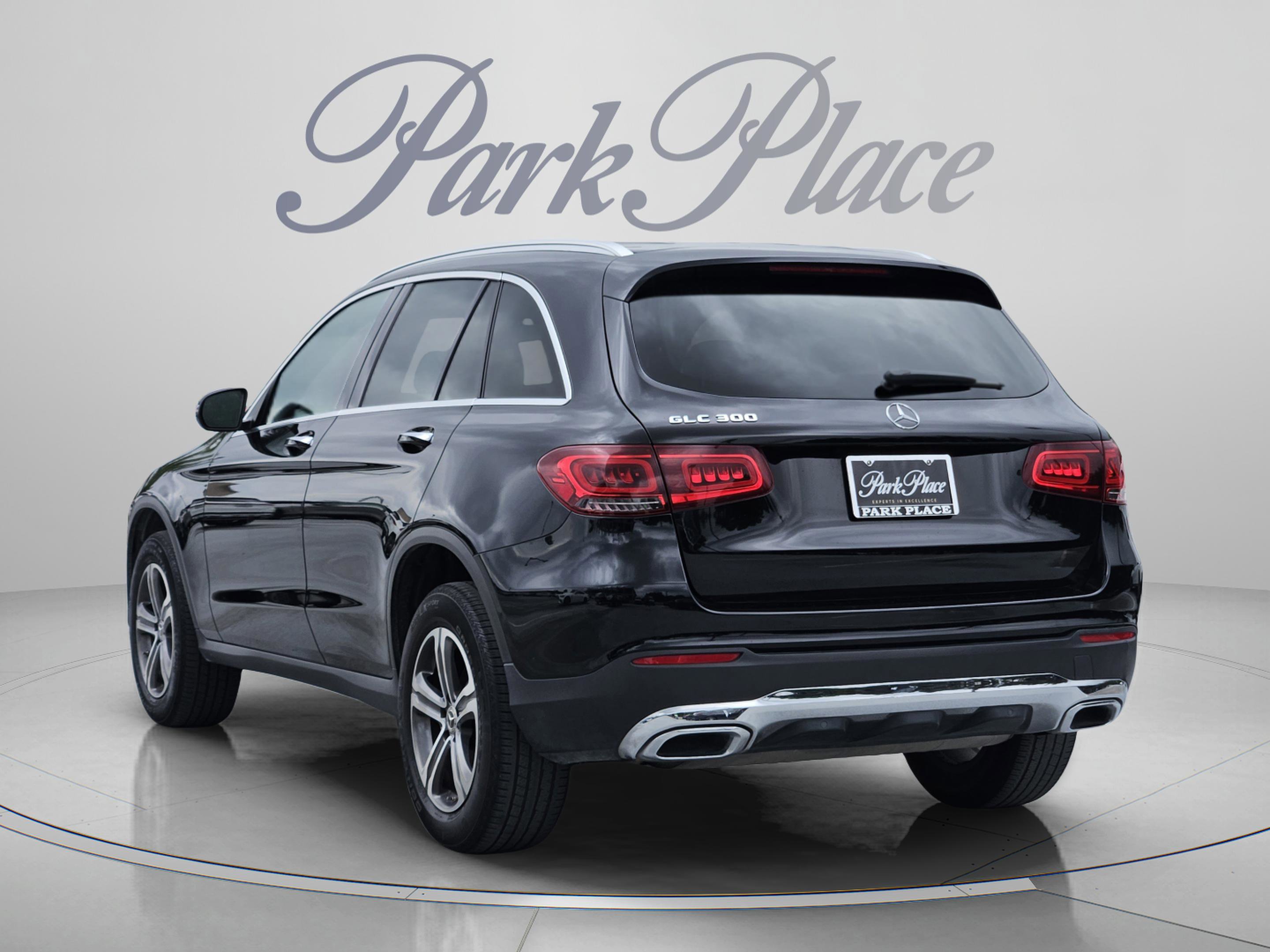 Used 2020 Mercedes-Benz GLC 300 image 3