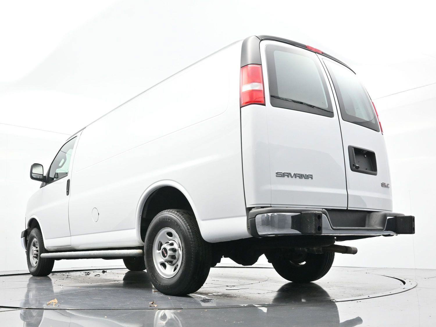 Used 2023 GMC Savana 2500 w/ Driver Convenience Package image 36