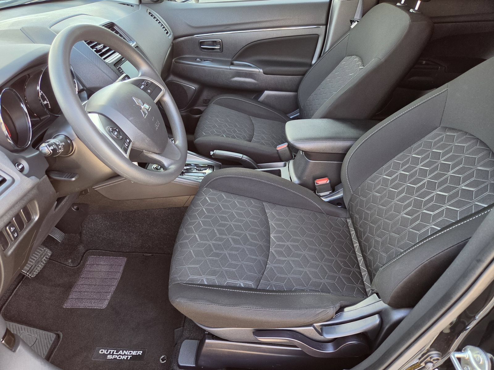 Used 2023 Mitsubishi Outlander Sport SE AWD/4WD image 10