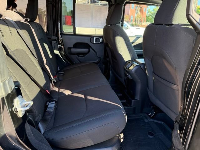Used 2023 Jeep Wrangler Unlimited w/ Cold Weather Group AWD/4WD image 22