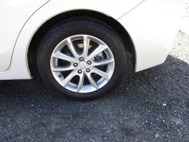 Used 2013 Subaru Impreza 2.0i Premium w/ All-Weather Pkg AWD/4WD image 14
