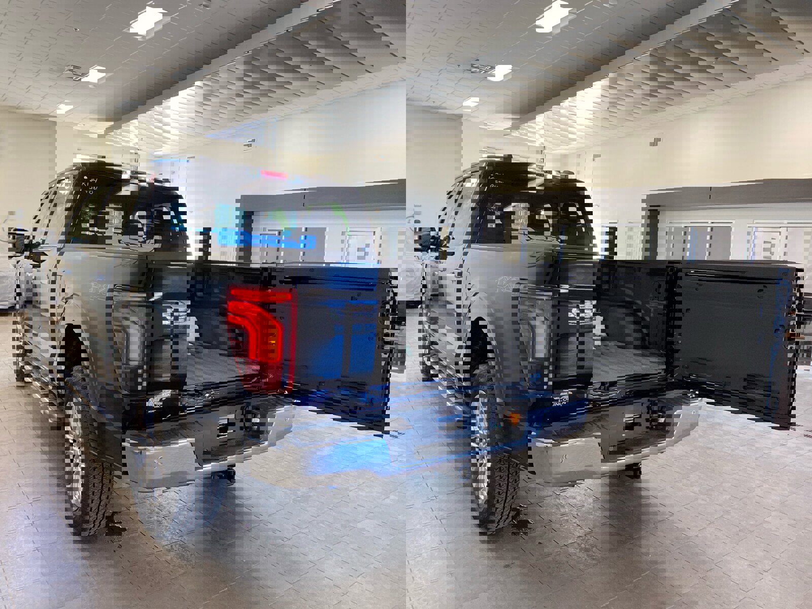 New 2025 Ford F150 Lariat w/ Equipment Group 502A High image 6