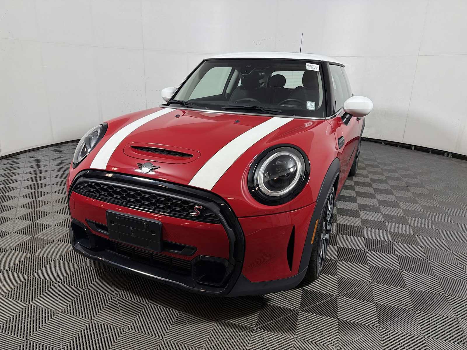Used 2024 MINI Cooper S FWD image 3
