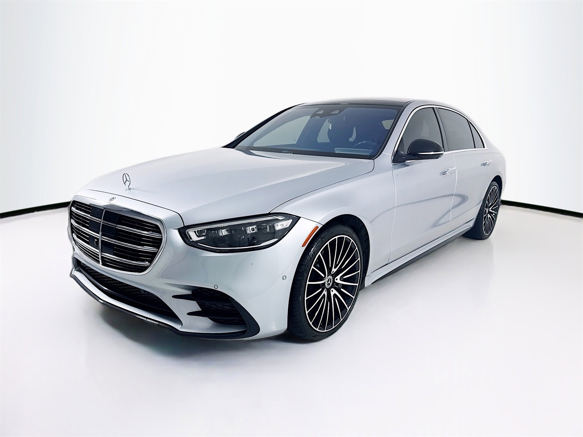 Certified 2022 Mercedes-Benz S 500 4MATIC image 3