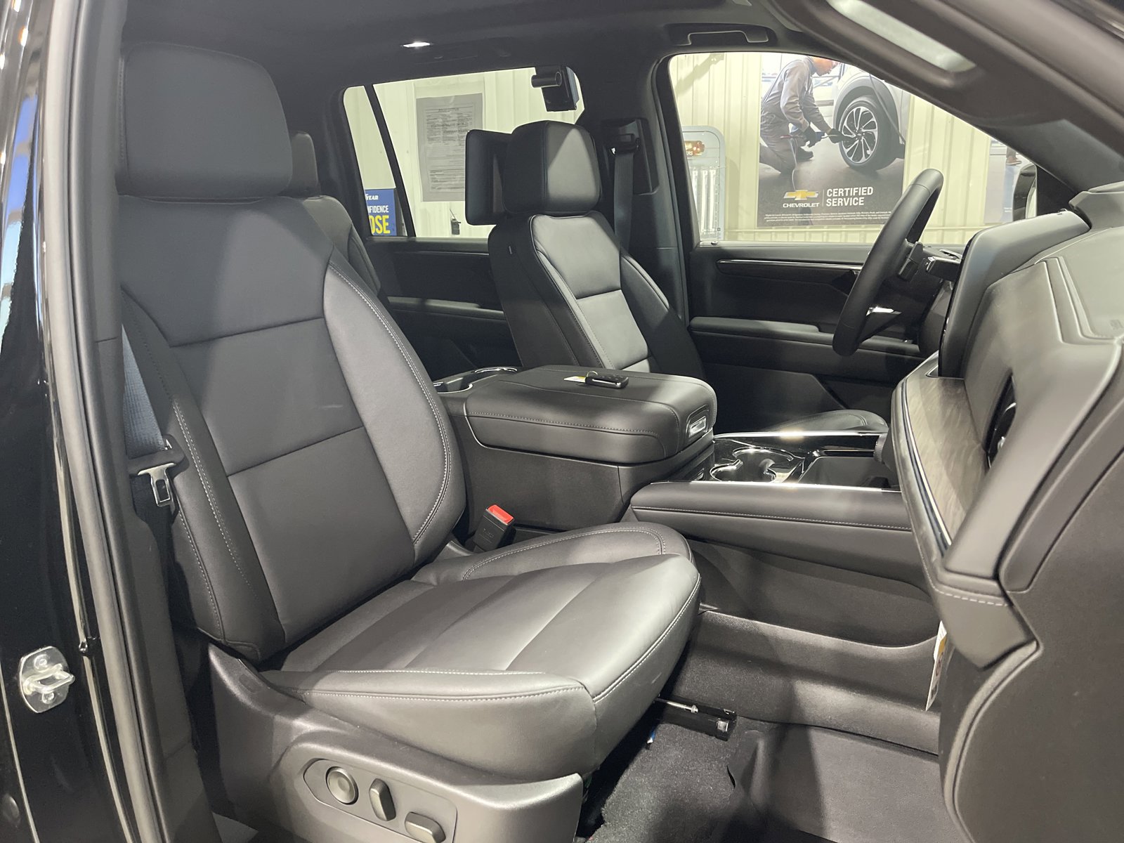 Used 2026 Chevrolet Suburban Z71 w/ Z71 Off-Road Package image 20