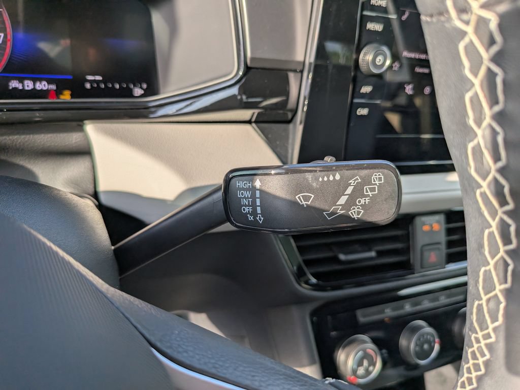 Certified 2025 Volkswagen Taos S FWD image 28