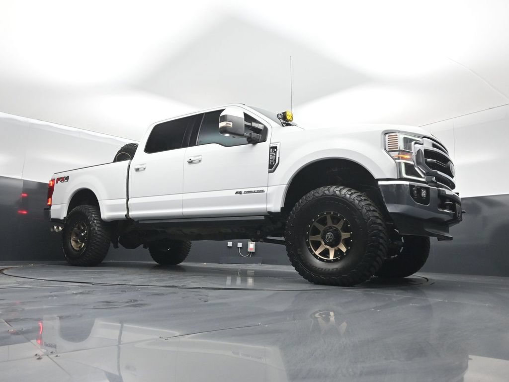 Used 2021 Ford F250 Lariat w/ Lariat Ultimate Package AWD/4WD image 3