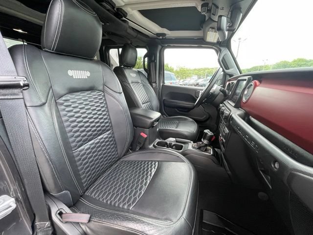 Used 2018 Jeep Wrangler Unlimited Rubicon AWD/4WD image 30