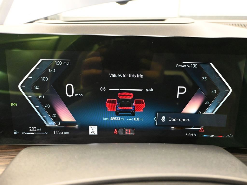 Used 2023 BMW X7 xDrive40i w/ Executive Package image 36