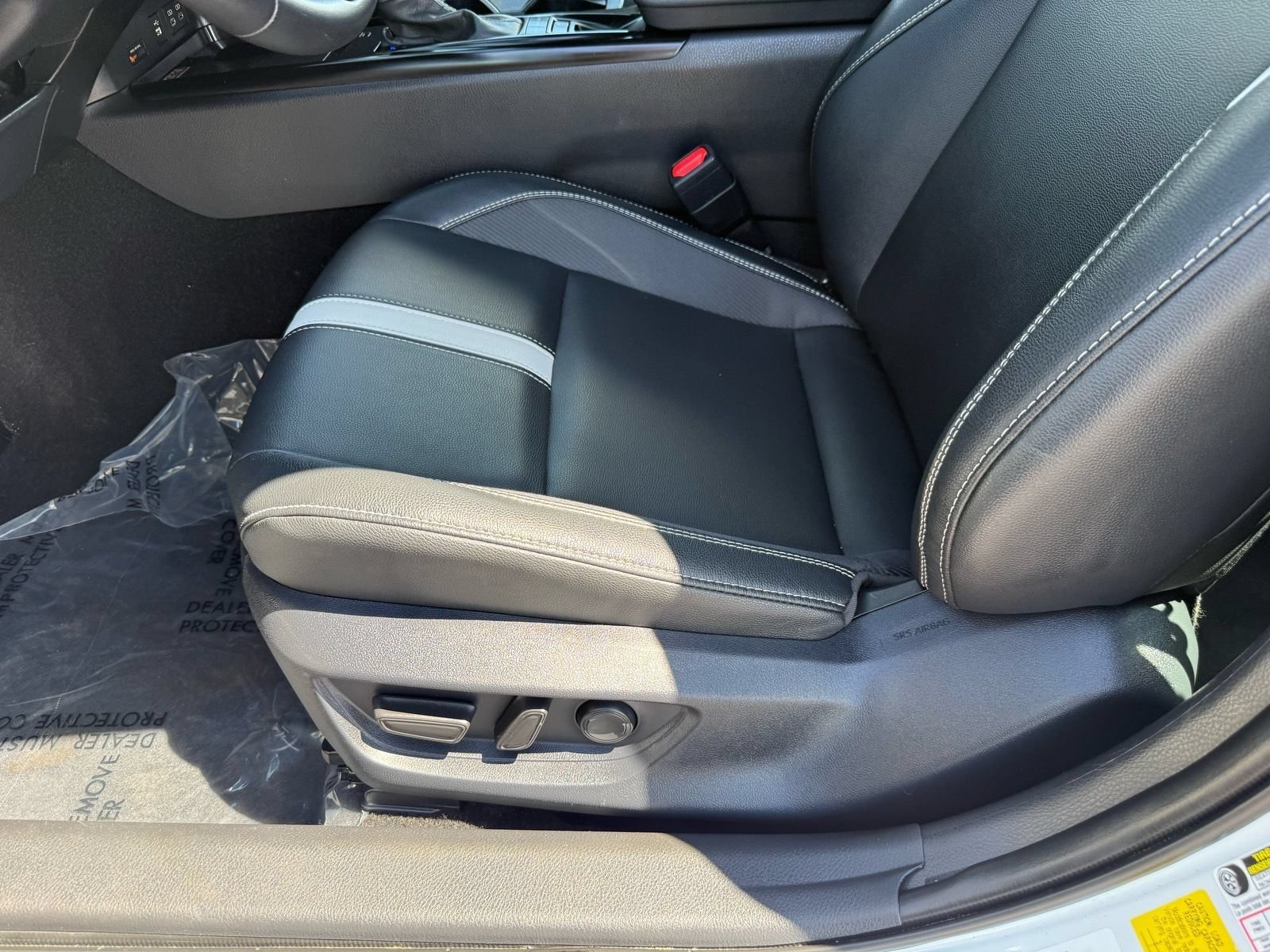 Used 2026 Toyota Camry SE w/ Convenience Package FWD image 14
