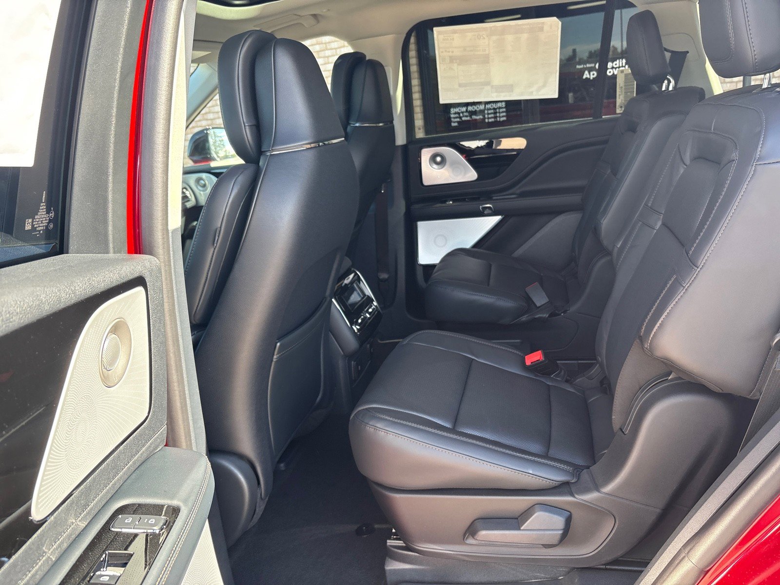 New 2026 Lincoln Aviator Reserve image 4