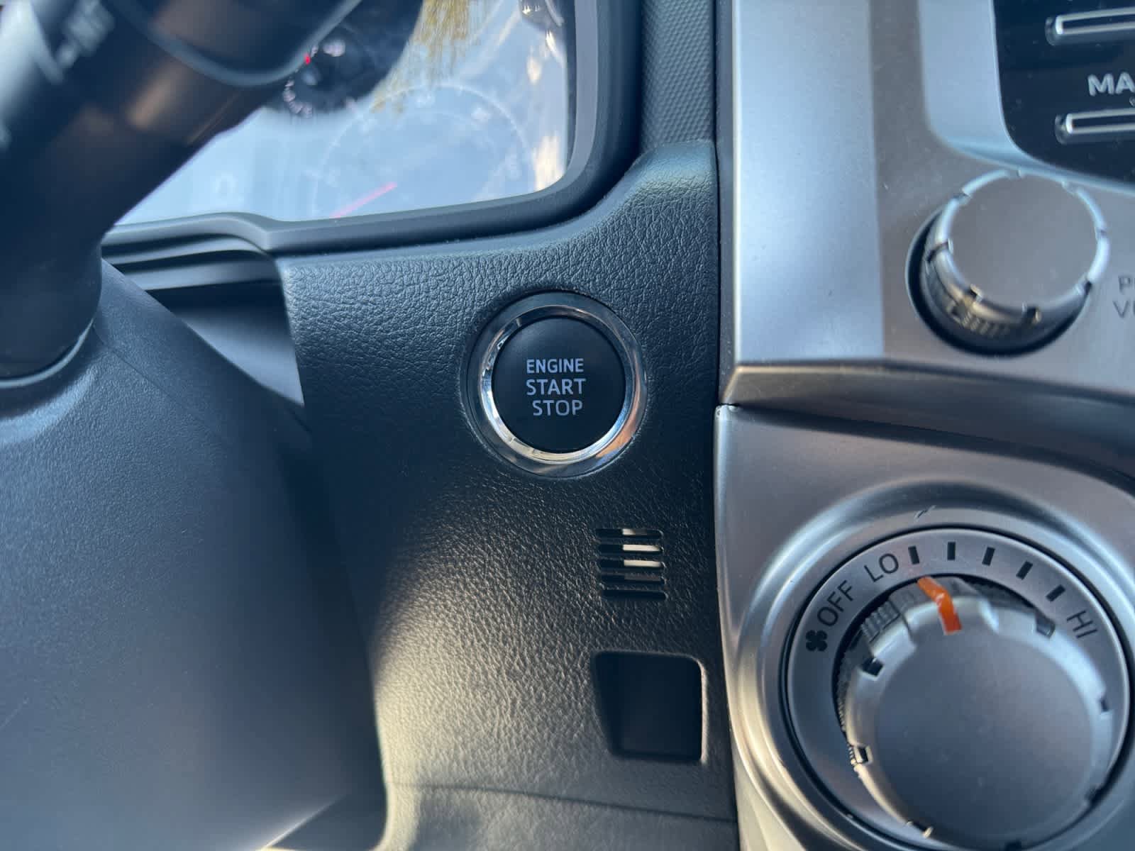 Used 2023 Toyota 4Runner SR5 AWD/4WD image 5