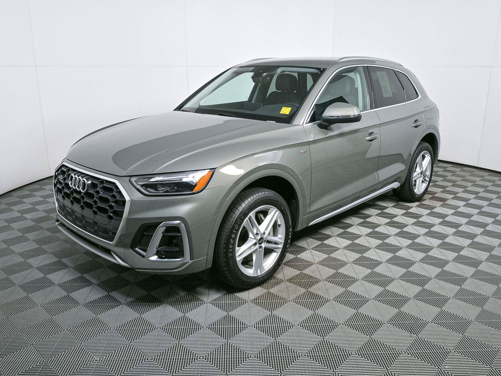 Used 2023 Audi Q5 e Premium AWD/4WD image 29