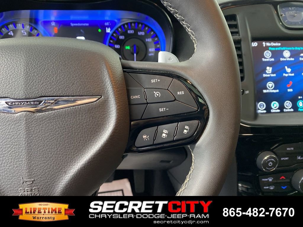 Used 2023 Chrysler 300 S w/ Comfort Group image 16