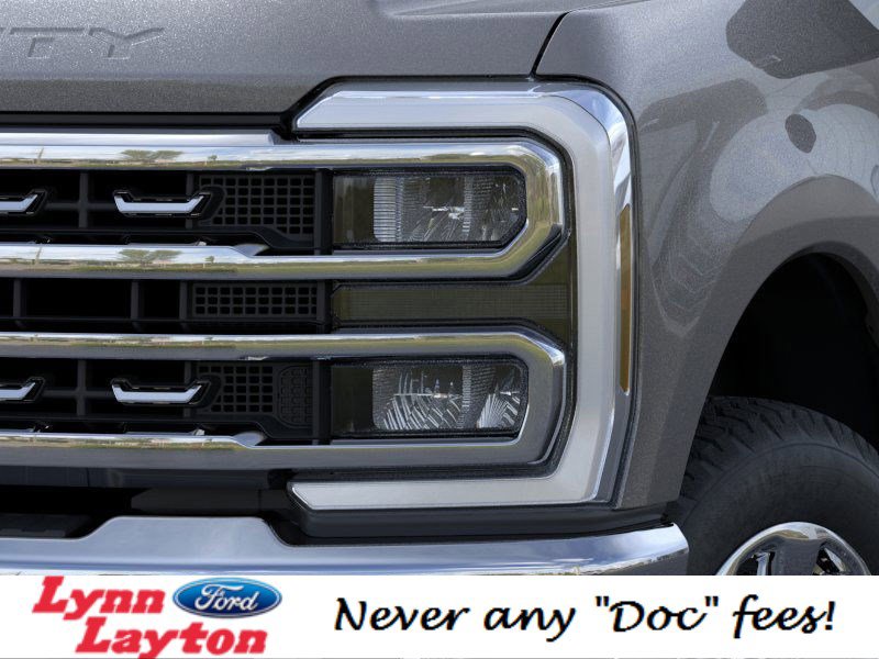 New 2026 Ford F250 Lariat w/ Chrome Package image 18