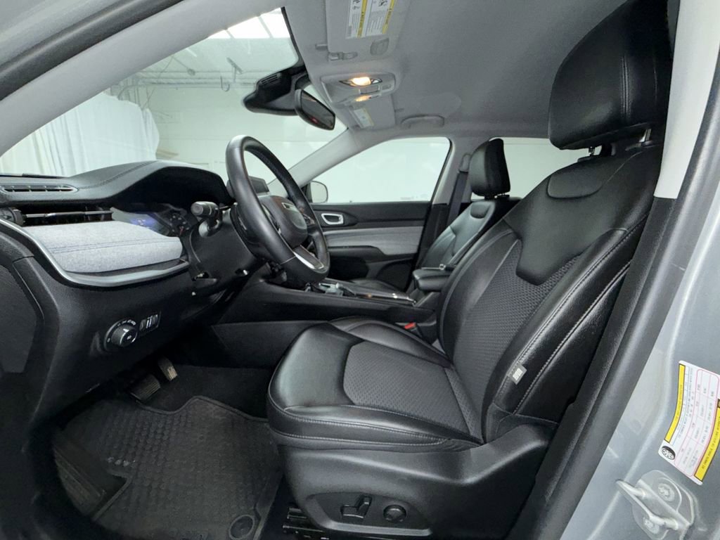 Used 2022 Jeep Compass Latitude w/ Convenience Group AWD/4WD image 15