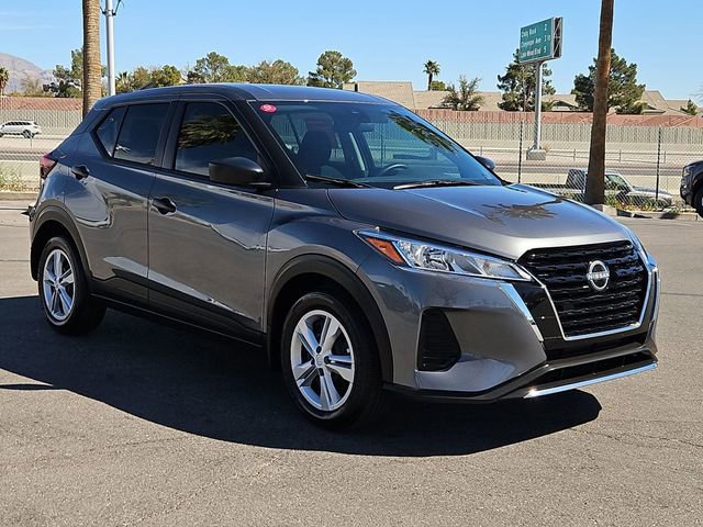 Certified 2025 Nissan Kicks Play S FWD image 9