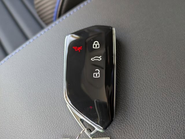 New 2026 Volkswagen Golf 2.0T image 33