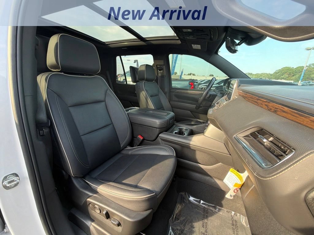 Used 2023 Chevrolet Tahoe Premier w/ Advanced Technology Package AWD/4WD image 4