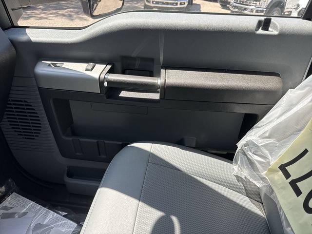 New 2027 Ford F750 2WD Regular Cab Super Duty image 27