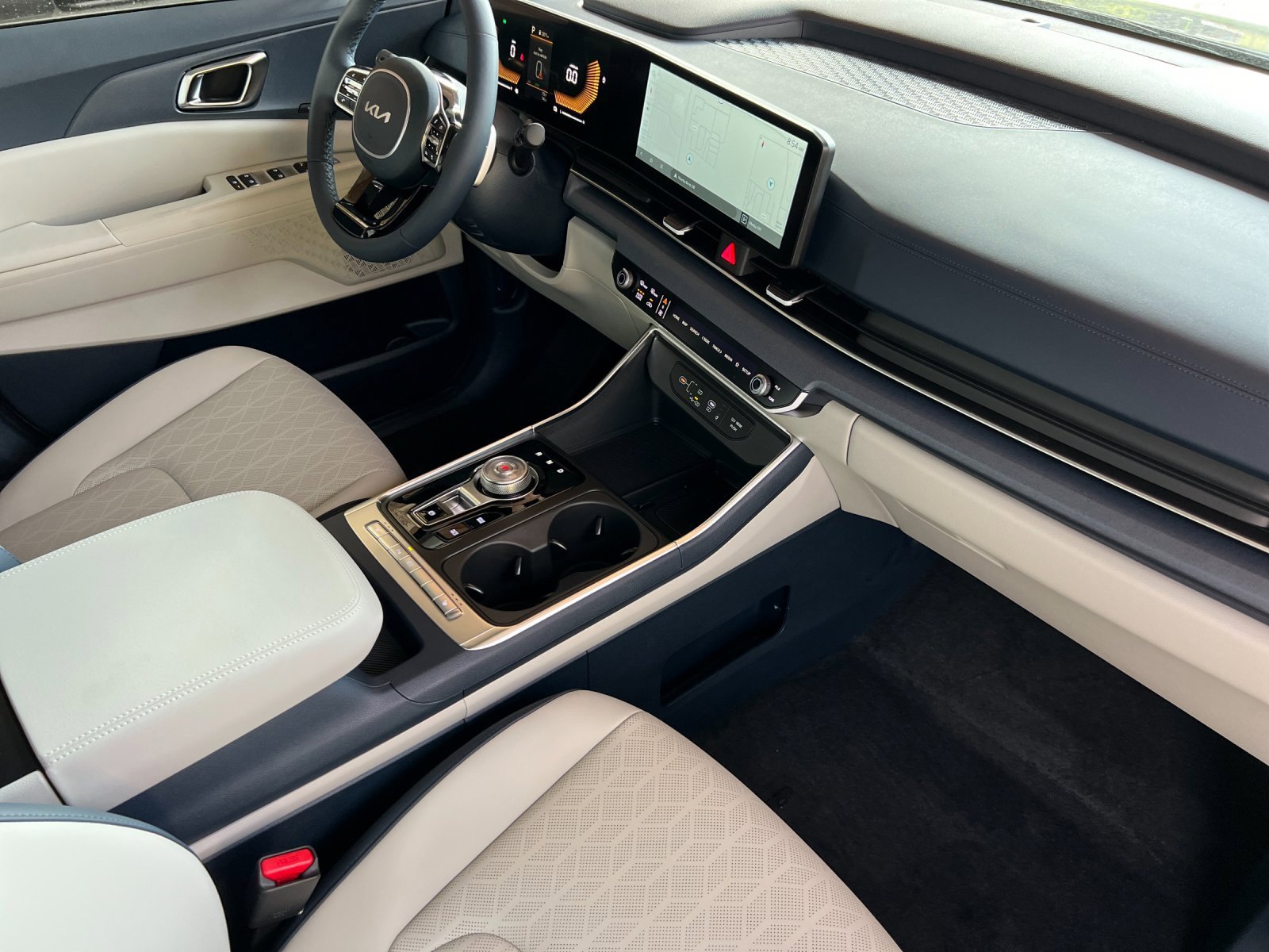 New 2026 Kia Carnival EX image 17