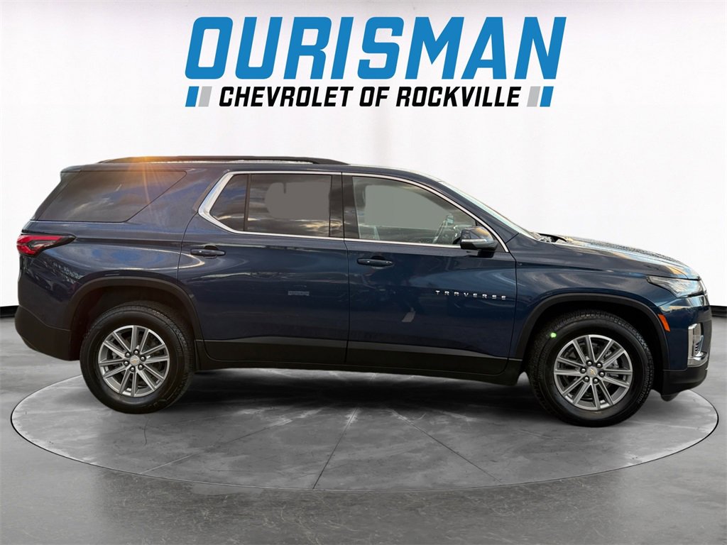 Used 2023 Chevrolet Traverse LT image 7