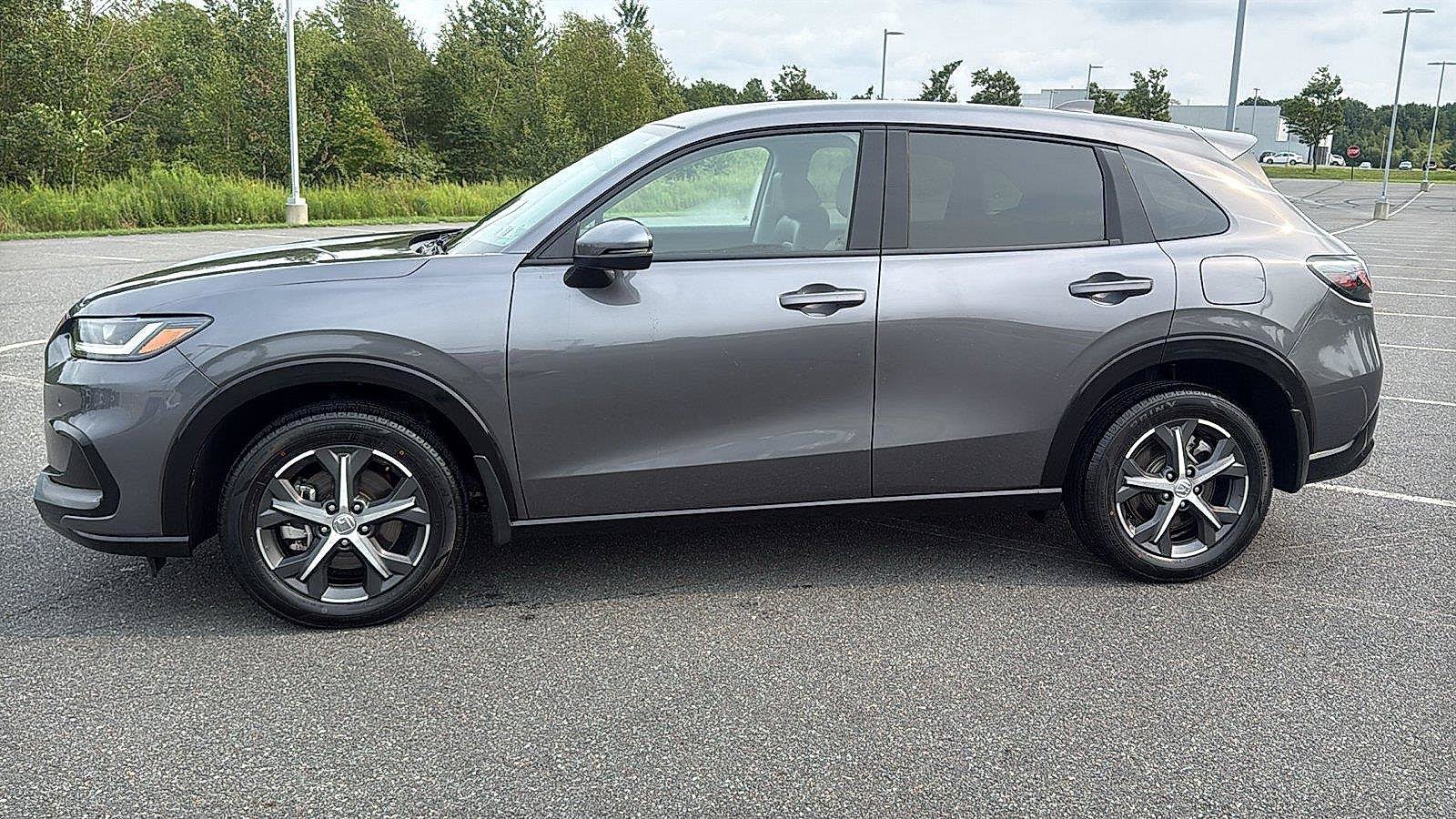 Used 2024 Honda HR-V EX-L image 12