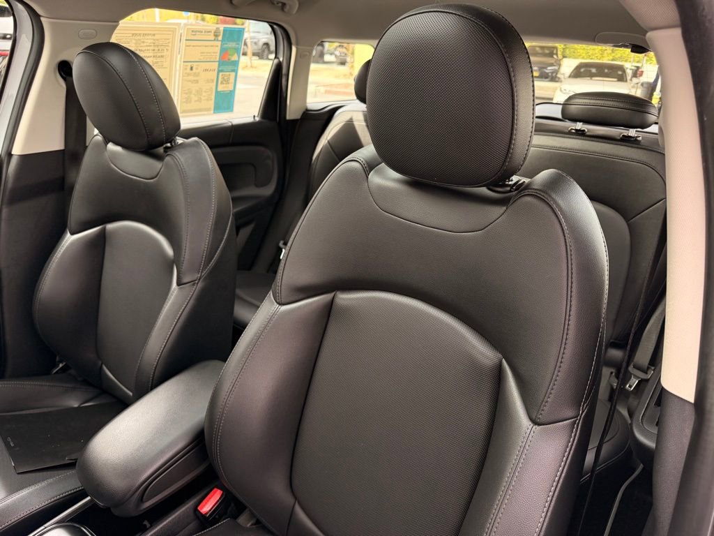 Used 2019 MINI Cooper Countryman S w/ Storage Package image 19