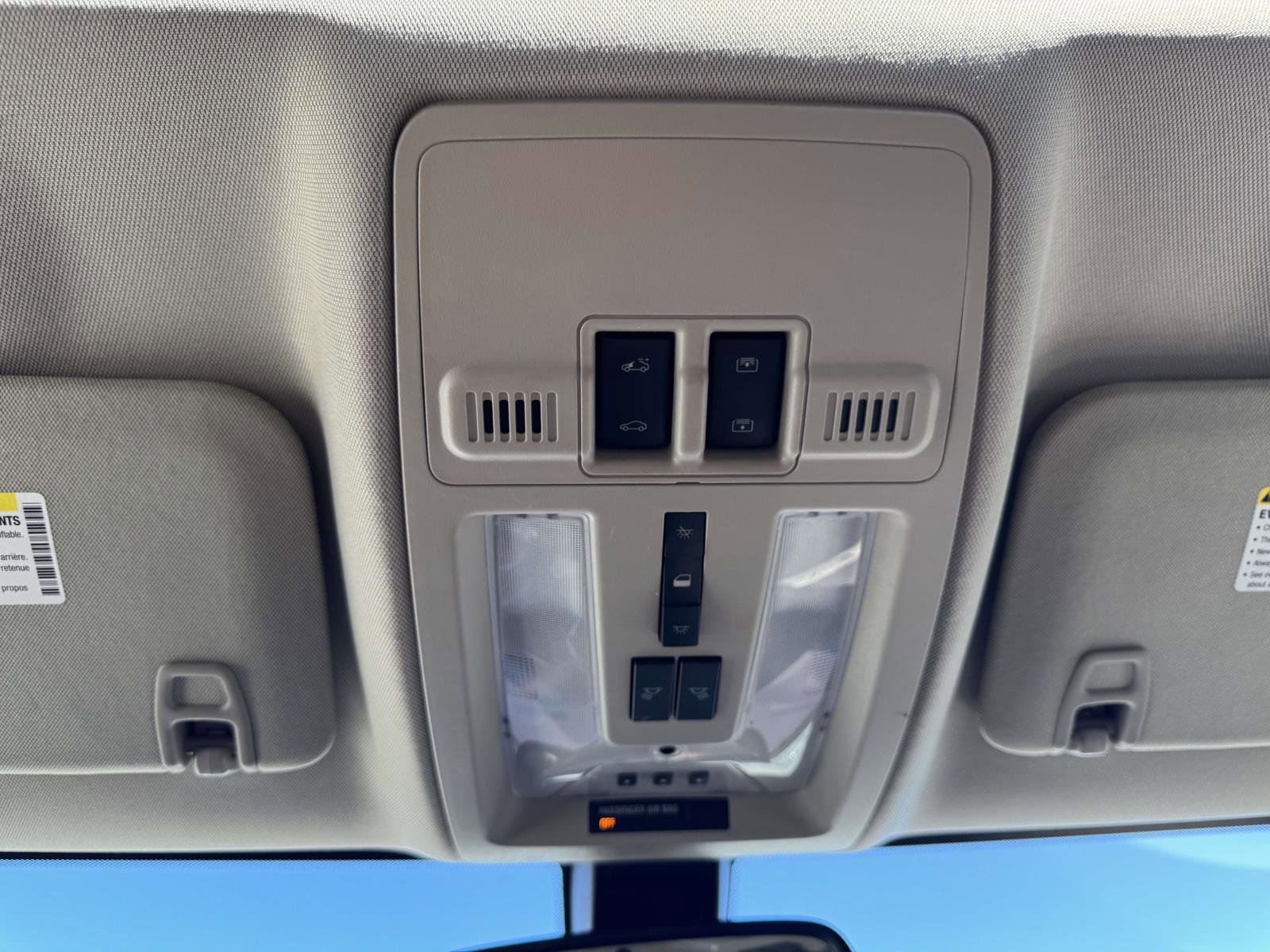 Used 2016 Cadillac SRX Luxury image 32