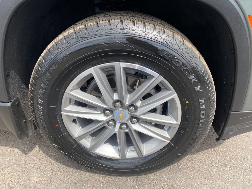 Used 2023 Chevrolet Traverse LT AWD/4WD image 30