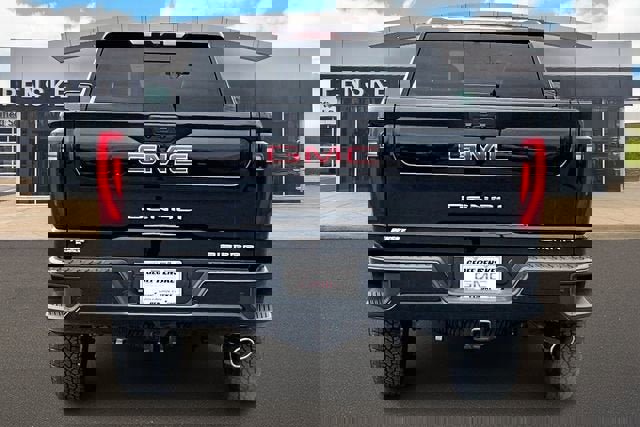 New 2025 GMC Sierra 2500 Denali image 4