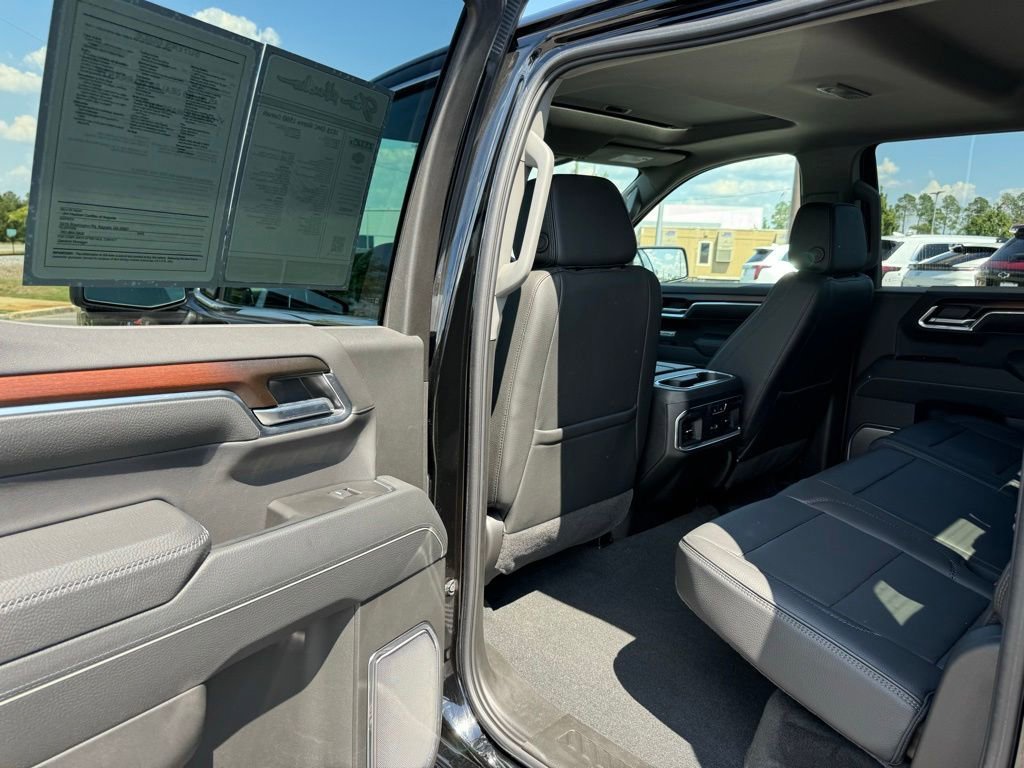 Used 2025 GMC Sierra 1500 Denali AWD/4WD image 40