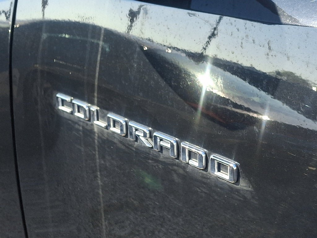 Used 2023 Chevrolet Colorado LT AWD/4WD image 7