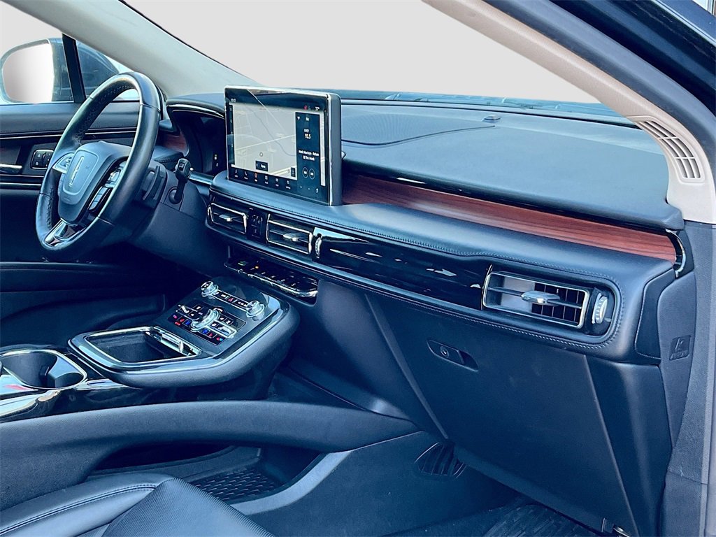 Used 2023 Lincoln Nautilus Reserve w/ Equipment Group 201A image 32