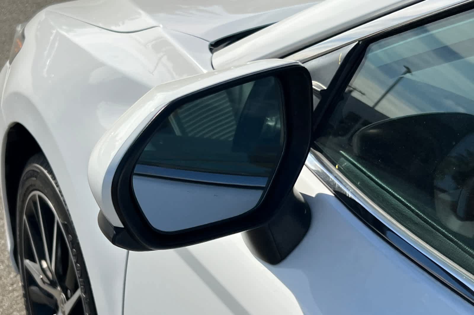 Used 2021 Toyota Camry SE FWD image 11