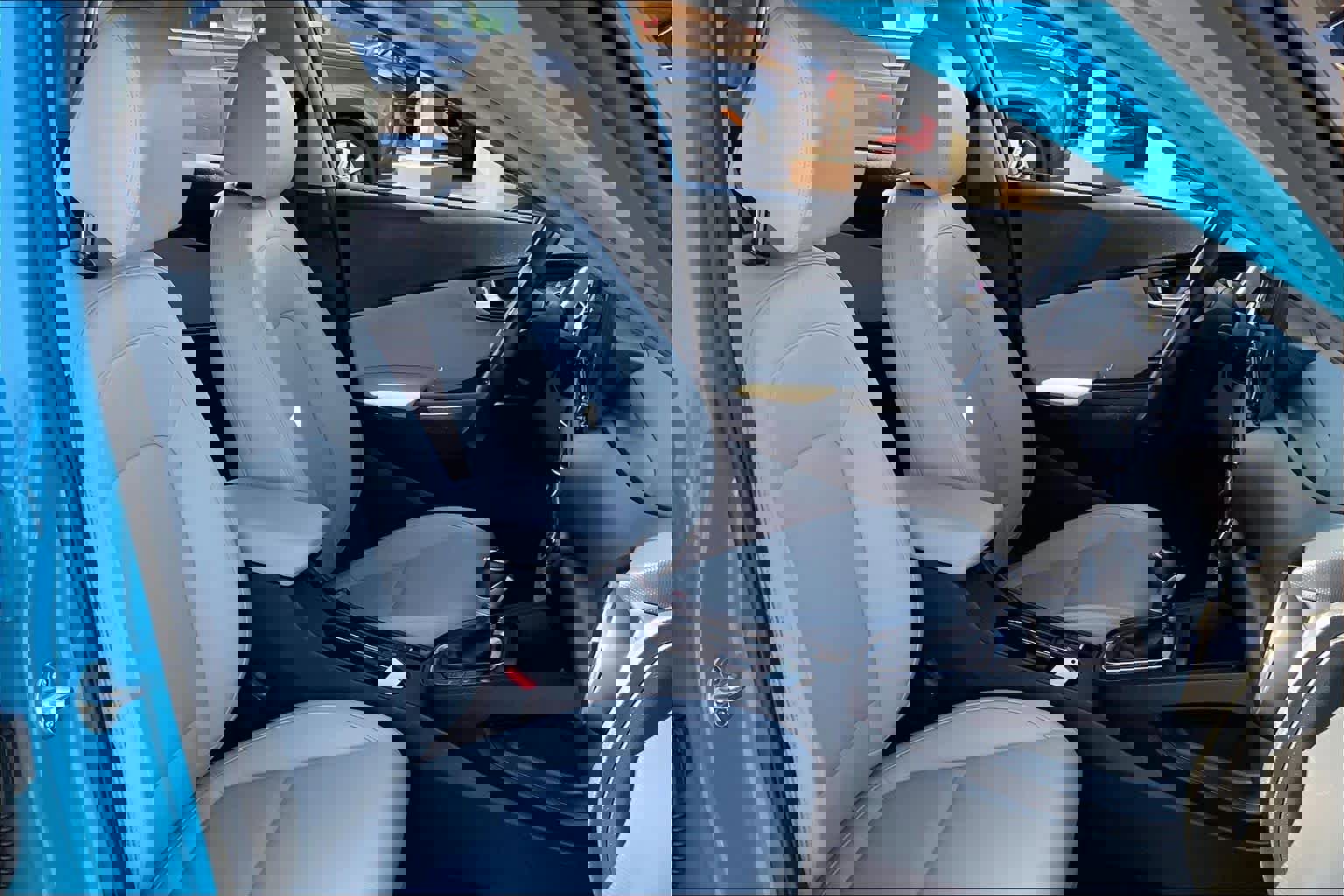 Used 2023 Hyundai Kona Limited image 8