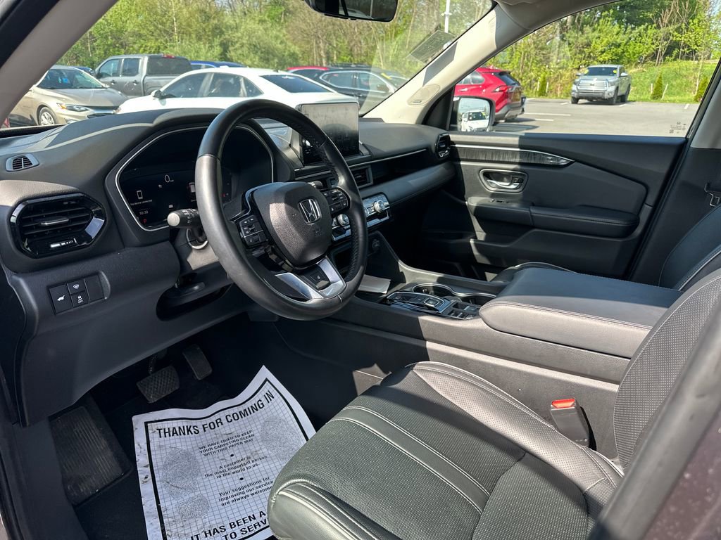 Used 2023 Honda Pilot Elite image 9