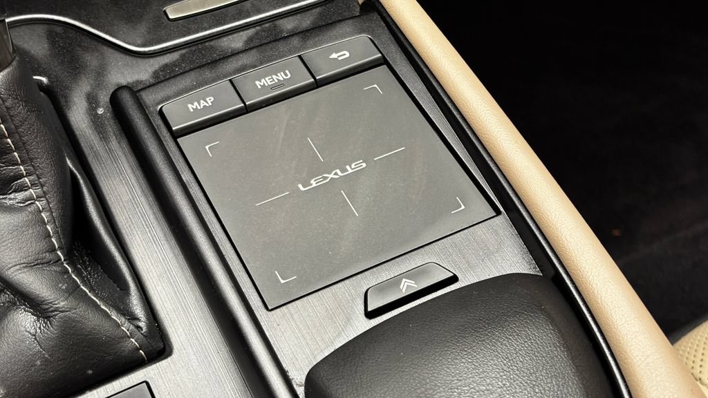 Used 2021 Lexus ES 300h w/ Premium Package FWD image 27