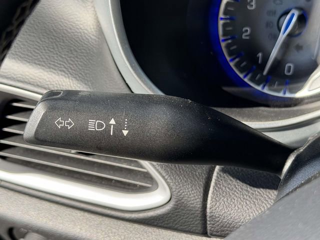 Used 2020 Chrysler Pacifica Touring-L Plus image 13