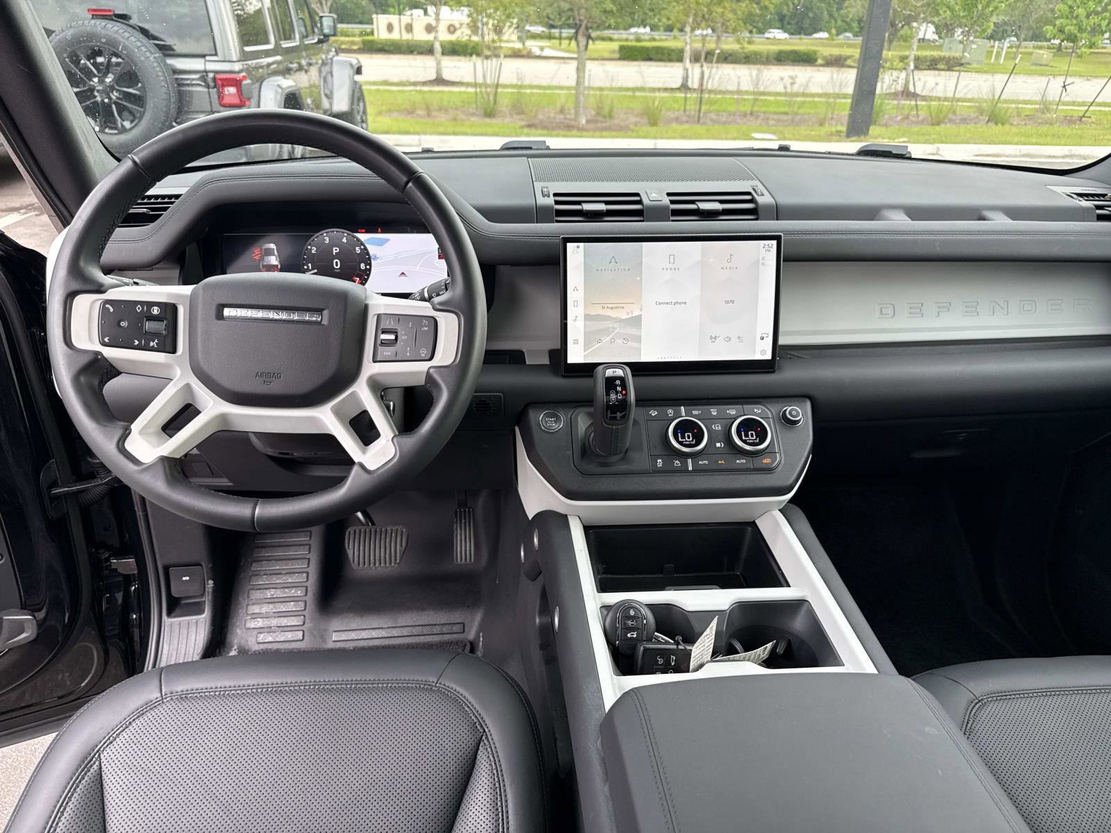 Used 2025 Land Rover Defender 110 S AWD/4WD image 16