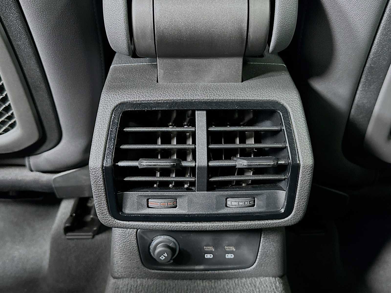 Certified 2025 Audi Q3 2.0T Premium Plus w/ Premium Plus Package image 23