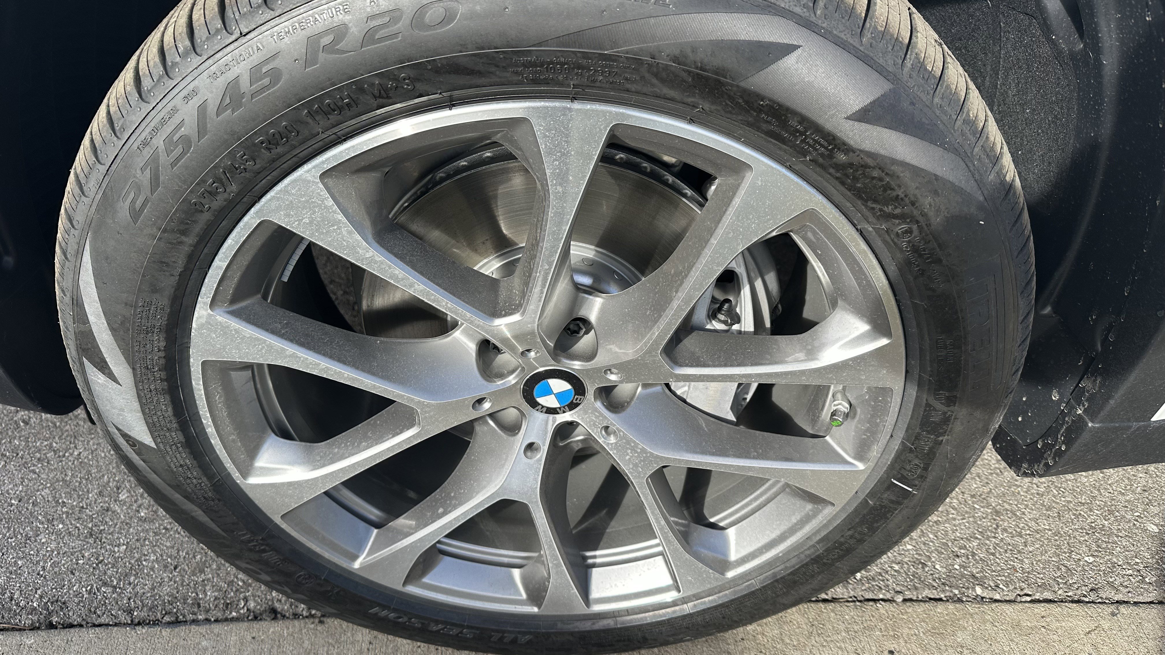 Used 2026 BMW X5 xDrive40i w/ Premium Package AWD/4WD image 12
