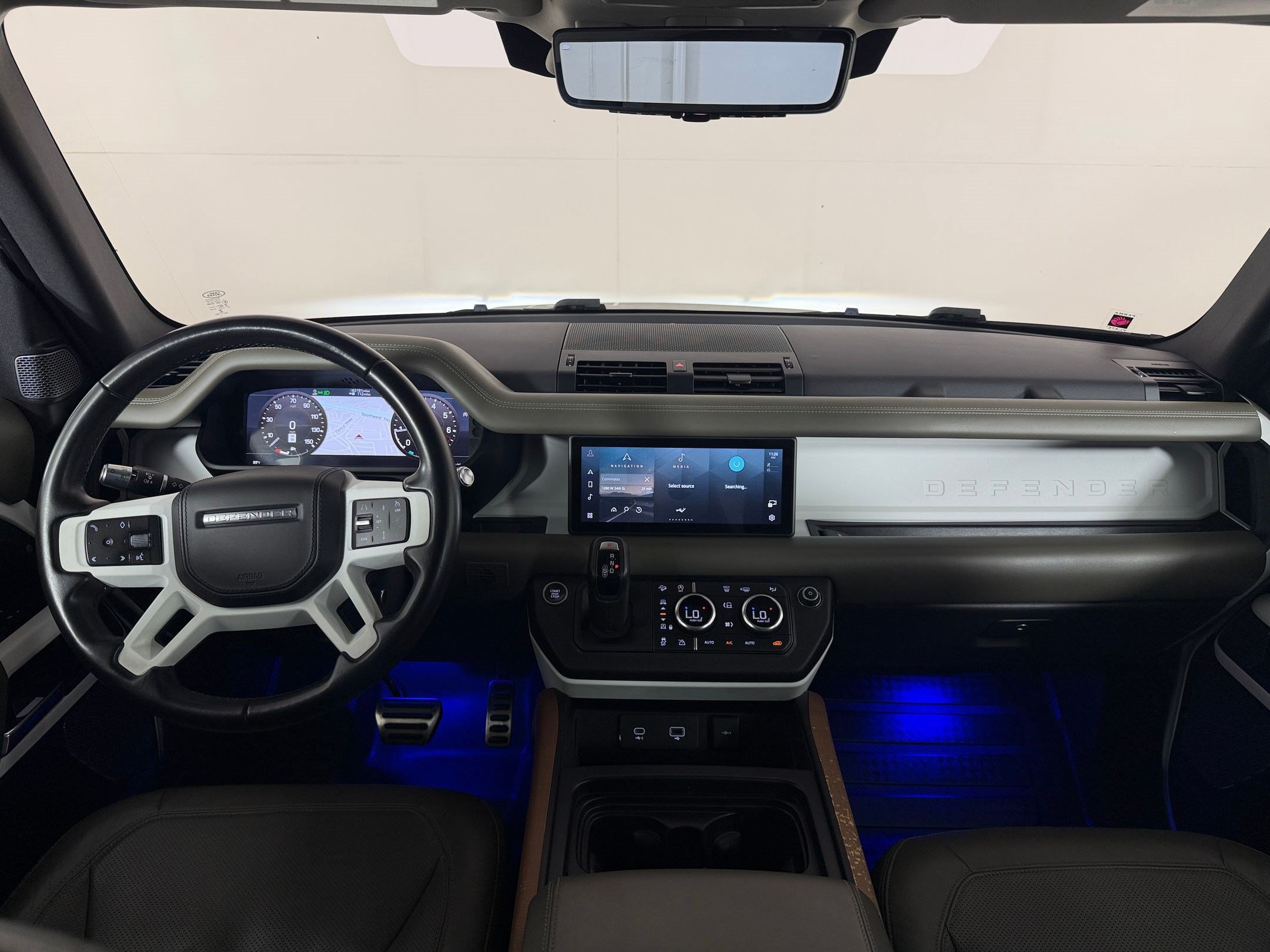 Used 2020 Land Rover Defender 110 HSE AWD/4WD image 13