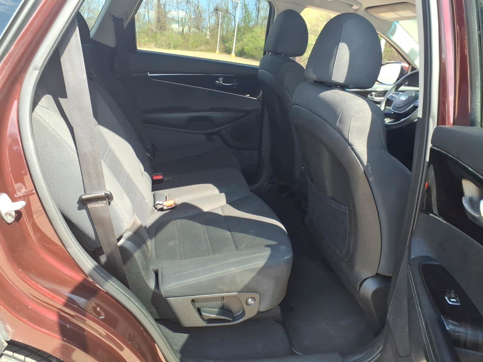 Used 2020 Kia Sorento LX AWD/4WD image 10