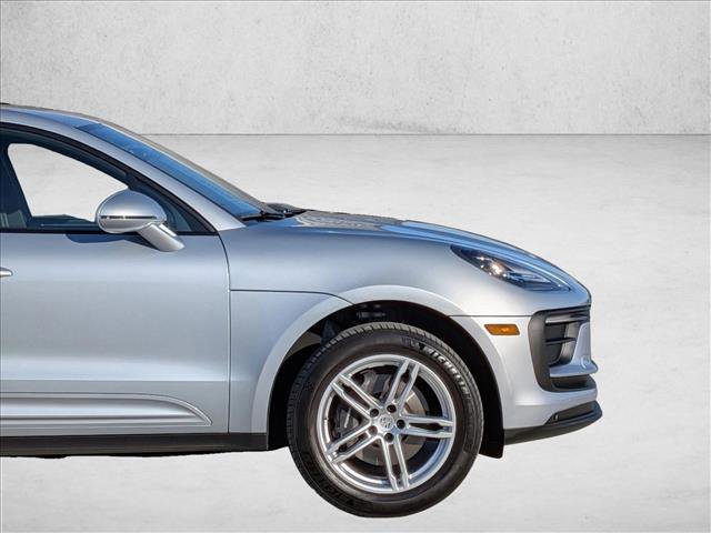 Certified 2025 Porsche Macan Turbo image 11